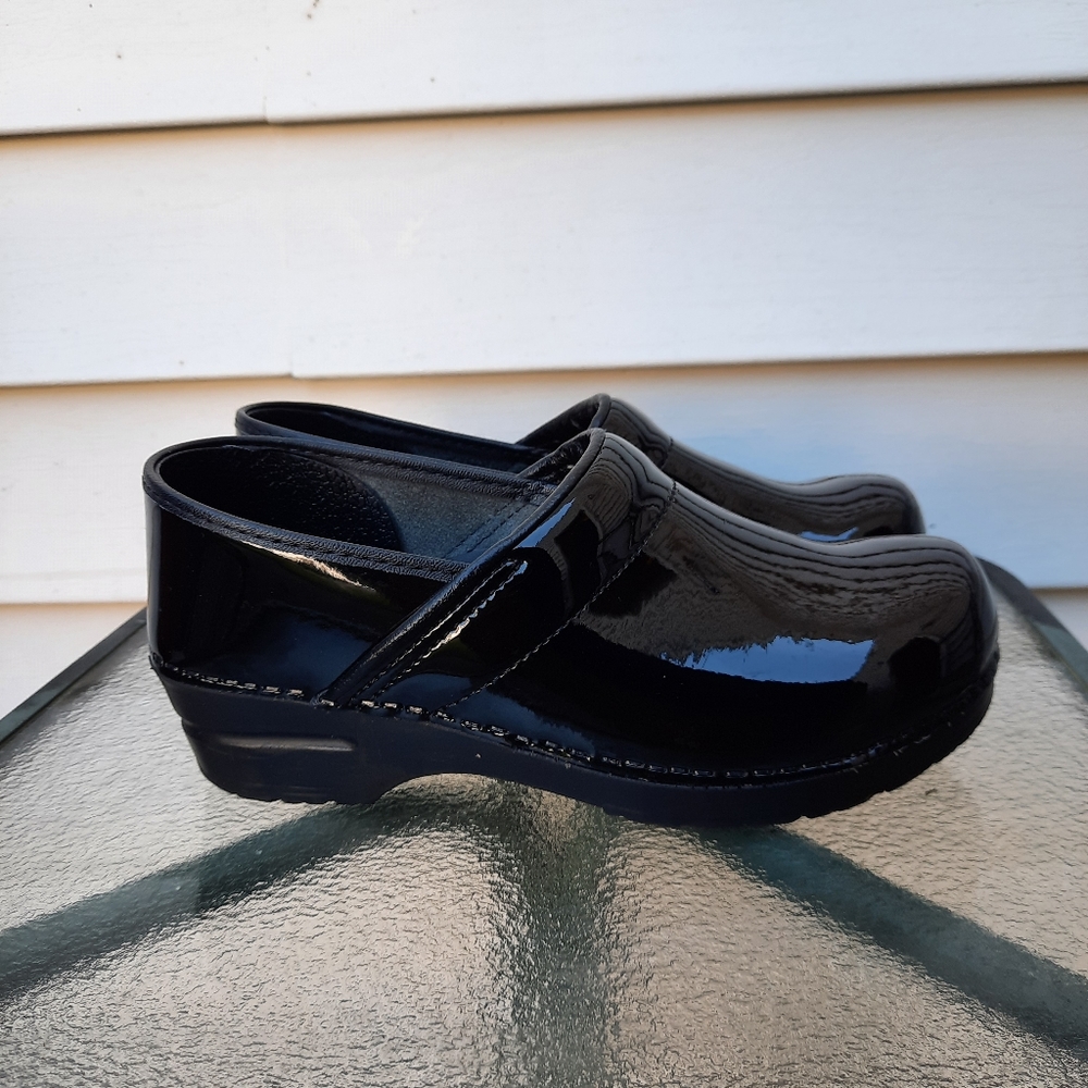 DANSKO Black Patent Leather Slip On Clogs Nursing